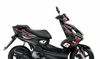 Stage6 -tarrasarja, Yamaha Aerox 13-, Graffiti, punainen