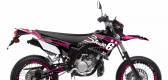 Stage6 -tarrasarja, Yamaha DT, pinkki